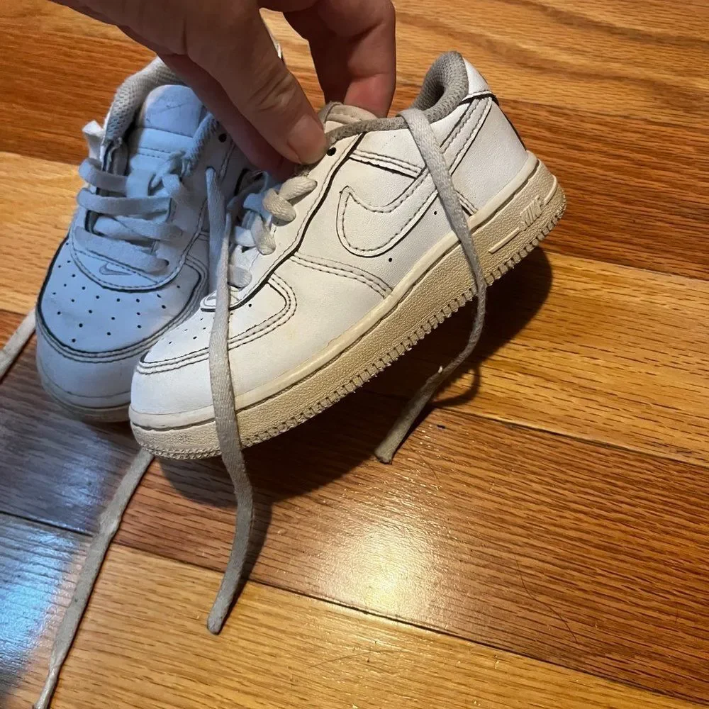 Nike Air Force 1 sneakers size 9c